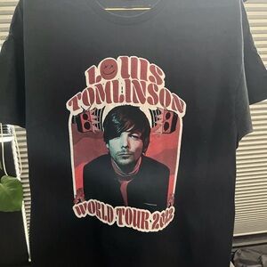Black Louis Tomlinson World Tour 2023 T-Shirt